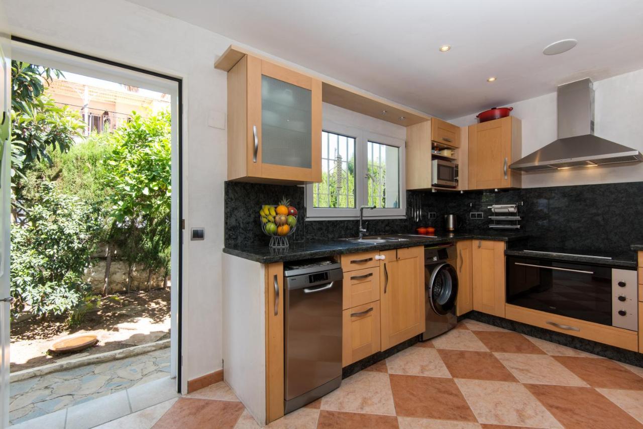 Villa Palm Beach Marina Benalmadena 3 Min Walking From The Sea Exterior photo